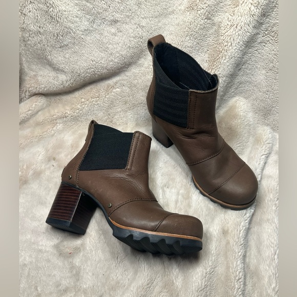 Sorel Addington Boots Chelsea Pull On Waterproof Brown Womens Size 5 - Picture 1 of 8